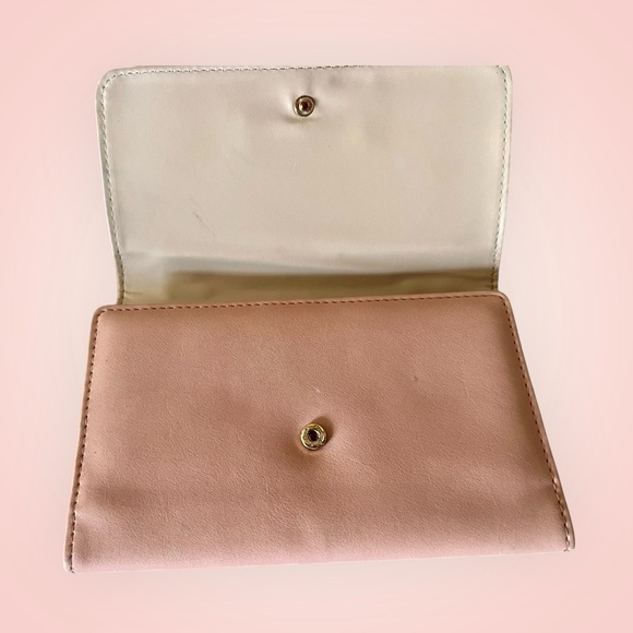 Marc New York Wallet/Wristlet - Picture 8 of 9